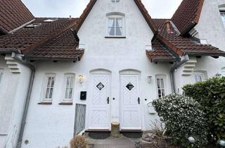 Reihenhaus kaufen in 23743 Grömitz, ++ EIN HAUS - ZWEI WOHNEINHEITEN ++ Charmantes Reihenhaus in ruhiger, grüner und strandnaher Lage!