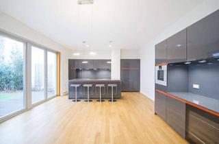 Wohnung kaufen in 10719 Charlottenburg, Traumhafte 6-Zimmer-Wohnung mit privatem Garten & Terrasse am Ku’damm