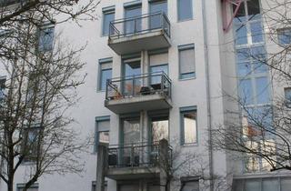 Wohnung mieten in Eberhardtstraße 75, 89073 Oststadt, Gepflegte 2-Zimmer-Wohnung im 3. OG mit Balkon in Ulm-Oststadt