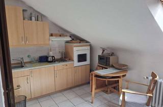 Wohnung mieten in Grevenstraße 15, 47506 Neukirchen-Vluyn, Helle 2-Zimmer Dachgeschosswohnung in Neukirchen-Vluyn