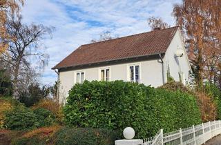 Einfamilienhaus kaufen in Moltkestraße 18, 25335 Elmshorn, Wer küsst mich wach? Sanierungsbedürftiges Einfamilienhaus in bester Lage von Elmshorn!