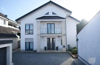 Villa kaufen in 42699 Ohligs-Aufderhöhe, „Exklusive Design-Villa mit Einliegerwohnung und traumhaftem Waldgrundstück in Solingen-Aufderhöhe“