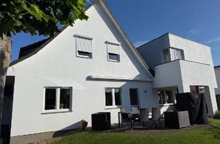 Einfamilienhaus kaufen in 31303 Burgdorf, Burgdorf - Modernisiertes EFH mit 220 m², tollem Garten, 2 Wallboxen & Anbau