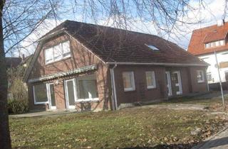 Haus kaufen in 37154 Northeim, Northeim - Freist.- Klinker-Zweifamilienhaus m. Doppelgarage u. großz.-Süd-Terrasse, sowie Balkon (0kal-Fertighs.)
