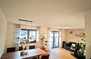 Wohnung kaufen in 85101 Lenting, Lichtdurchflutetes Wohnglück im 1. Obergeschoss