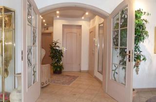 Wohnung kaufen in 86368 Gersthofen, Exklusive Penthauswohnung in Gersthofen mit zwei Dachterrassen und Wasserblick