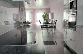 Wohnung kaufen in 68219 Rheinau, Attraktive 3-Zimmer Wohnung im 1. OG mit Balkon in Mannheim-Rheinau