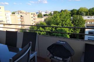 Wohnung kaufen in Bauernstraße 95, 71254 Ditzingen, Lichtdurchflutete 3-Zimmer-Wohnung mit zwei Balkonen