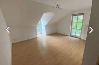 Wohnung mieten in 94032 Innstadt, Gemütliche idyllische 2 Zimmer Dachgeschoss Wohnung in der Innstadt