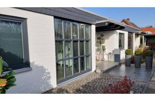 Haus kaufen in 23627 Groß Grönau, TOP-Gepflegter 4-Zimmer Atrium/Reihenbungalow mit Garage in Groß Grönau