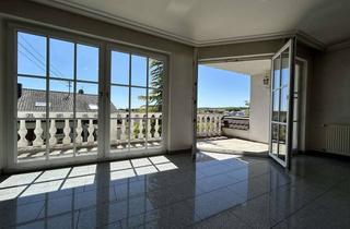 Villa kaufen in 74199 Untergruppenbach, Unternehmervilla I Tiefgarage I Gewerbehalle I Pool