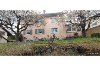 Haus mieten in Schöneckstraße 13, 88069 Tettnang, Freisehendes Zweifamilienhaus mit großem Garten, Terrasse und Doppelgaragen in Tettnang