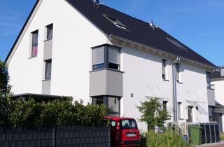 Haus mieten in Robert-Koch-Strasse, 68782 Brühl, Doppelhaushälfte in Top-Lage