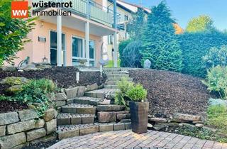 Wohnung kaufen in 75180 Dillweißenstein, Helle 3,5 Zimmerwohnung mit Garten und Garage