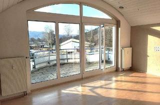 Wohnung kaufen in 73547 Lorch, Provisionsfrei* Traumhafte 5-Zi. WHG 147m² übers Dachgeschoß inkl. 2 KFZ-Stpl.+ U-EBK +17m² Büro UG