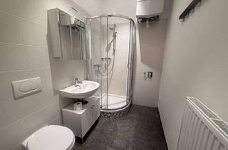 Wohnung mieten in 80799 Maxvorstadt, Altbau-Garconniere mit EBK und Fernwärme in der Maxvorstadt