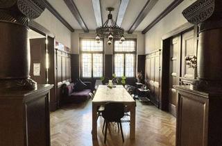 Wohnung mieten in 90419 Nürnberg, Bucher Straße ! Historische große 8-Zi.-Altbau-Whg. 250 m², 2 Balkone, Parkett, 1.OG ohne Aufzug