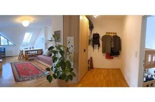 Wohnung mieten in 40223 Bilk, Charmante 3-Zimmer-Dachgeschosswohnung mit Aufzug und Dachfenstern in Bilk