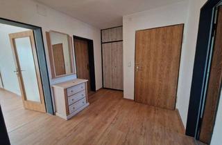 Wohnung mieten in Doktor-Theobald-Schrems-Straße 41, 95666 Mitterteich, Helle 3-Zimmer-Wohnung mit Balkon im 3. OG in Mitterteich