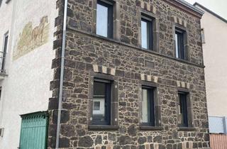 Haus mieten in Andernacher Straße 17, 56220 Kettig, Viel Platz zum Wohnen: Einfamilienhaus in zentraler Lage