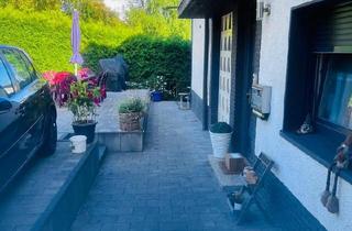 Haus kaufen in 58840 Plettenberg, Plettenberg - Großzügige Zweifamilienhaus mit Einliegerwohnung