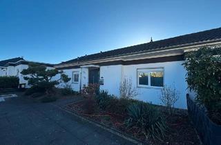 Reihenhaus kaufen in 30655 Hannover, Hannover - Bungalow-Reihenhaus mit Grundofen und Ebenerdig-Behinderten