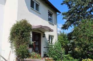 Haus kaufen in 61476 Kronberg, Kronberg im Taunus - Reihenendhaus in Kronberg