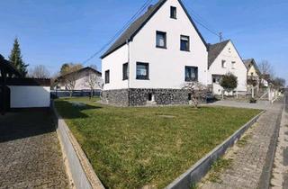 Einfamilienhaus kaufen in 56414 Hundsangen, Hundsangen - Einfamilienhaus mit großem Garten und Doppelgarage