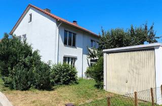 Reihenhaus kaufen in 72379 Hechingen, Hechingen - Doppelhaushälfte mit Potential Wohnflächenerweiterung möglich!