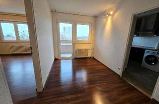 Wohnung kaufen in 67069 Ludwigshafen, Ludwigshafen am Rhein - Eigentumswohnung LU- Pfingstweide 65m2 Fahrstuhl Balkon Küche