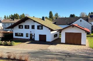 Einfamilienhaus kaufen in 53949 Dahlem, Dahlem - Großzügiges Landhaus mit Garage in familienfreundlicher Wohnlage