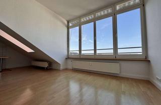 Wohnung kaufen in 23966 Altstadt, Sofort bezugsfreie Dachgeschosswohnung inmitten der Wismarer Altstadt zu verkaufen!