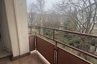 Wohnung kaufen in Kurfürstenstraße, 67061 Süd, Lichtdurchflutete 3,5 Zimmer Wohnung mit Balkon und Blick ins Grüne!