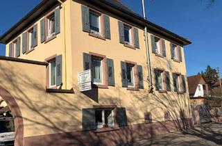 Wohnung mieten in Hauptstraße 57, 79400 Kandern, 4,5 Zimmer Wohnung im 2. OG in einem renovierten denkmalgeschüztem Stadthaus mit großem Garten