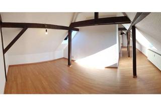 Wohnung mieten in Puschkinstraße 23, 04838 Eilenburg, Schicke kleine Dachgeschosswohnung + Laminatboden + schöne Dachbalkenstruktur + ruhige Lage!