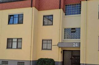 Wohnung mieten in 68623 Lampertheim, Gepflegte 3-Zimmer Wohnung im 1. OG mit Balkon, zusätzlichem Hobbyraum im Keller und Tiefgarage