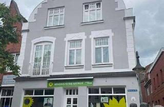 Wohnung mieten in Kornmarkt 12, 24837 Schleswig, Attraktive Altbauwohnung n bester Innenstadtlage – großzügiges Wohnen in der Fußgängerzone