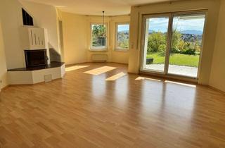 Wohnung mieten in Decker-Hauff-Straße 19, 73035 Göppingen, Helle 2,5-Zimmer Wohnung mit Terrasse und Gartennutzung in Göppingen