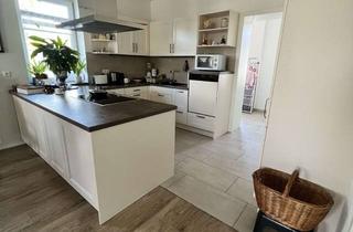 Wohnung mieten in Johannes-Kepler-Allee, 97990 Weikersheim, zentral gelegene 3,5-Zimmer-Wohnung mit Balkon und Garage in Weikersheim