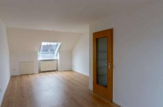 Wohnung mieten in 90427 Großgründlach, Lichtdurchflutete 3-Zimmer-Dachgeschosswohnung in gepflegtem Zustand