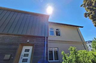 Wohnung mieten in Lindenstraße 36, 25524 Itzehoe, Traumhaft |Schöne 3 Zimmer Wohnung mit Balkon in einer Stadtvilla