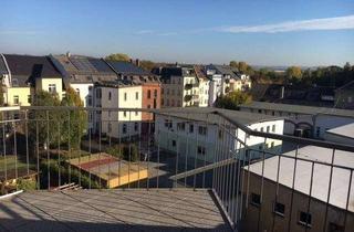 Wohnung mieten in Scheringer Straße 27, 08056 Zwickau, Schicke 4-R-Wohnung im 1.Dachgeschoß mit großer Südterrasse, EBK & Gäste WC ab Juni wieder frei