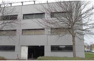 Garagen mieten in Goldberger Str. 70, 18273 Güstrow, Stellplatz im Parkhaus in Güstrow zu vermieten – Goldberger Straße 70