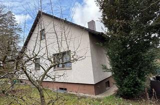 Doppelhaushälfte kaufen in 90513 Zirndorf, Attraktive Doppelhaushälfte mit Entwicklungspotenzial in Zirndorf-Weiherhof