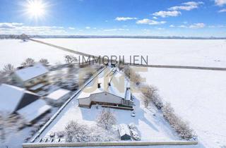 Haus kaufen in 93152 Nittendorf, Bungalow mit Ausbaupotential und unverbaubarem Weitblick in idyllischer Alleinlage mit großem Grunds