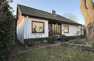 Haus kaufen in 25436 Uetersen, Wohnen, Arbeiten, Entspannen – Familienfreundliches Haus mit Terrasse und Garten