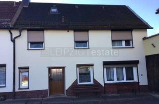 Haus kaufen in 04552 Borna, 5 Baugrundstücke, 1 Haus, 1 Scheune, 2 Garagen und Nebengebäude