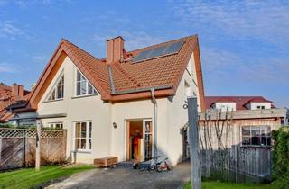 Doppelhaushälfte kaufen in Am Wellbrunnen 34, 31157 Sarstedt, Sarstedt-Doppelhaushälfte: 4 Zimmer – Baujahr 2012 – modern und familienfreundlich, mit Garten
