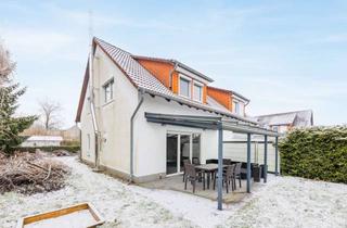 Doppelhaushälfte kaufen in 16348 Wandlitz, Doppelhaushälfte Wandlitz OT Schönerlinde - Mit Einbauküche, Kamin, Rollläden, überdachter Terrasse