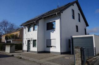 Mehrfamilienhaus kaufen in 85737 Ismaning, Ismaning: vermietetes Mehrfamilienhaus (3 Wohnungen) Baujahr: 2018